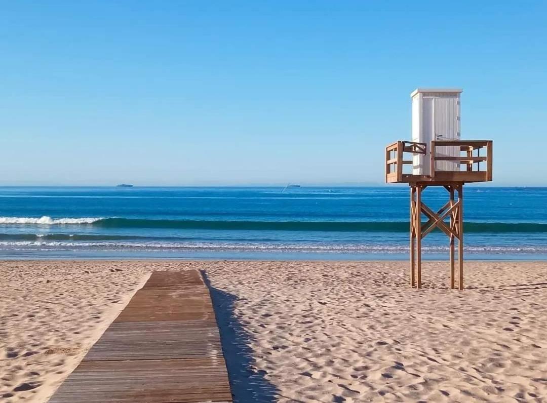Apartamento Piso De Tres En Barbate, Cadiz